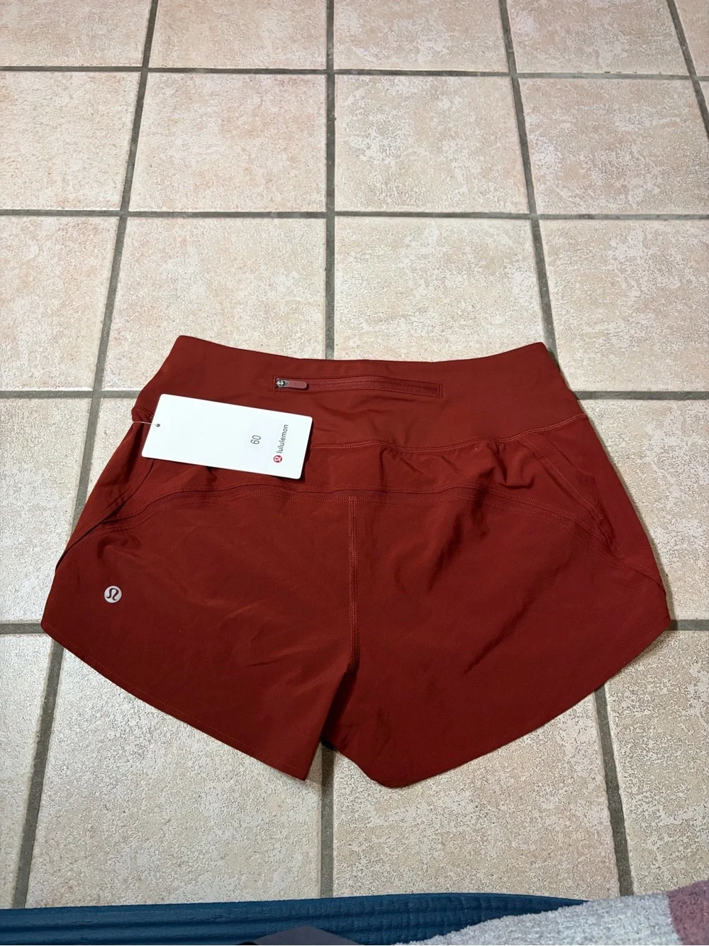 NWT Lululemon Speed Up High-Rise Short *2.5